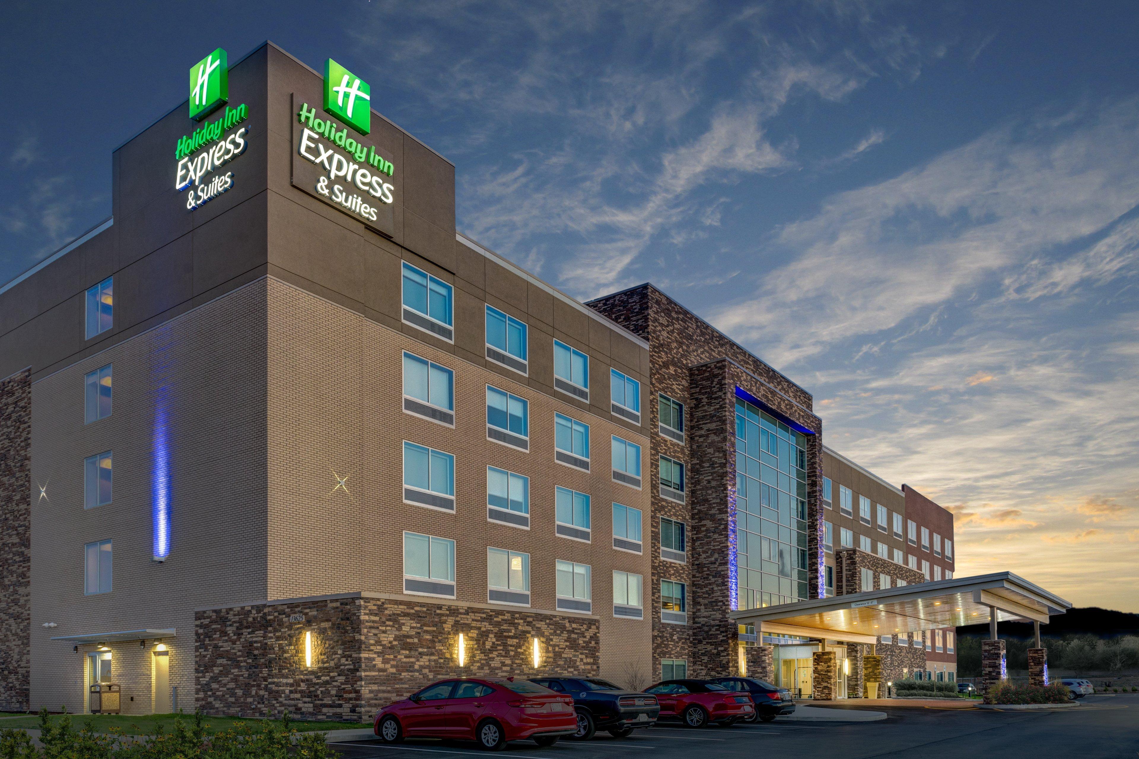 Holiday Inn Express & Suites - Indianapolis Ne - Ноблсвилл Экстерьер фото